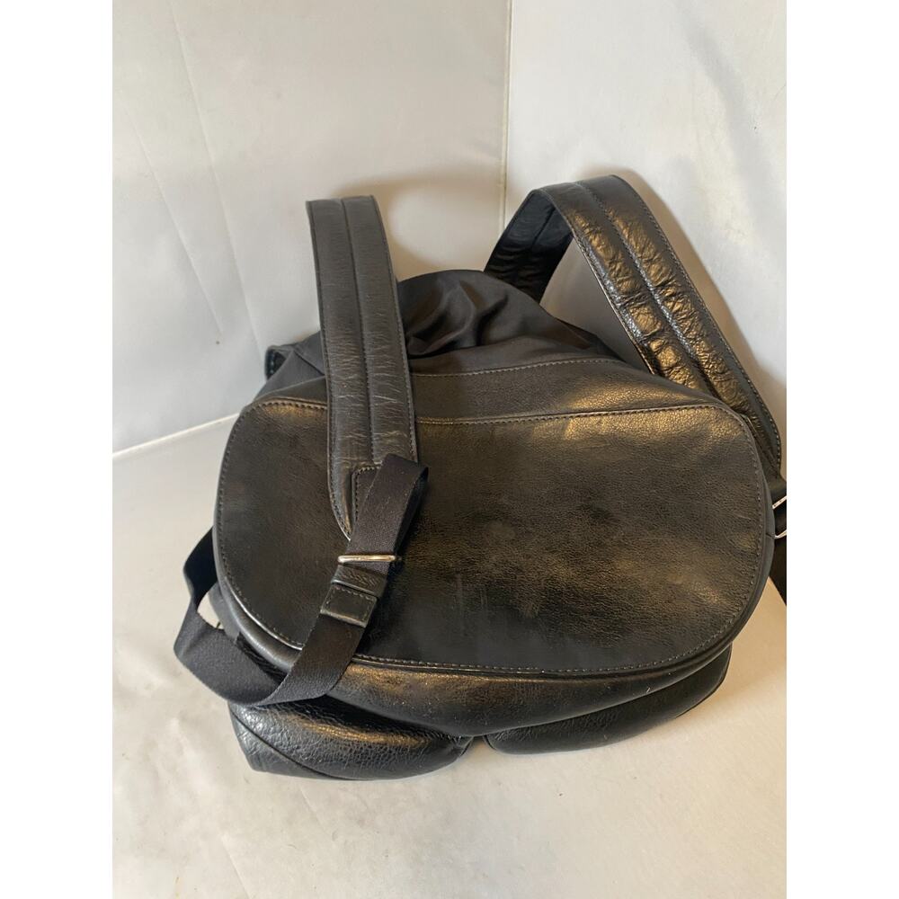Authentic Coach Black Leather Sling Backpack Bag Unisex - Picture 4 of 6